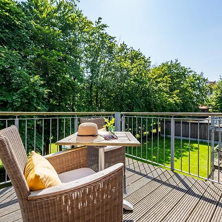 Eagle Mit Ostseeblick - Haus Fore Zu Schloss Ranzow Apartamento